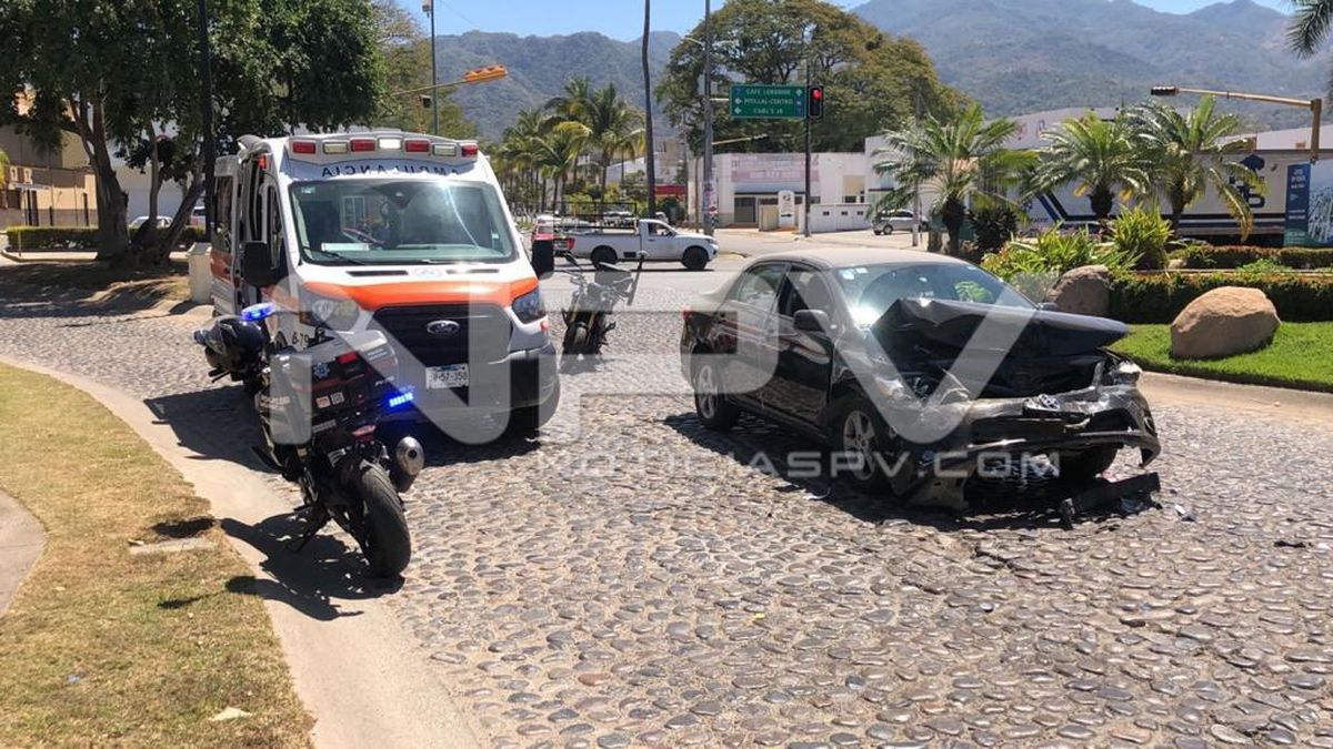 Aparatoso Choque Por Alcance Frente A “La Comer” De Fluvial – NoticiasPV